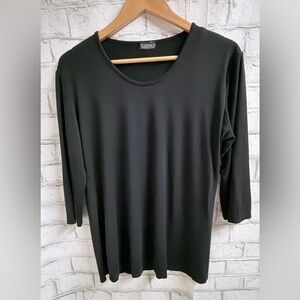 Black Scoop Neck Long Sleeve Tee